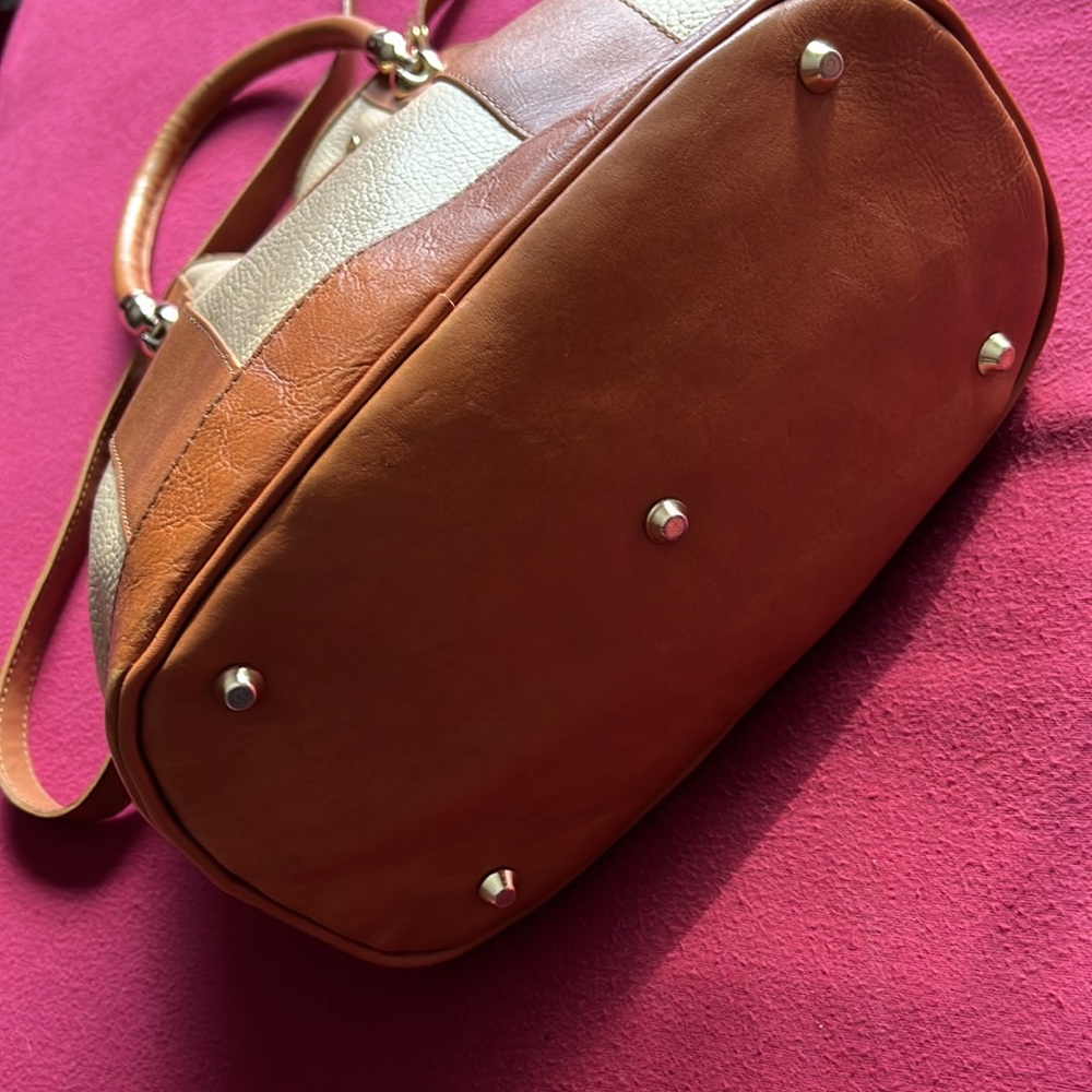 Valentina 2 Tone Pebbled Leather Bucket Bag w/ Drawstring and Shoulder S… - Picture 4 of 11
